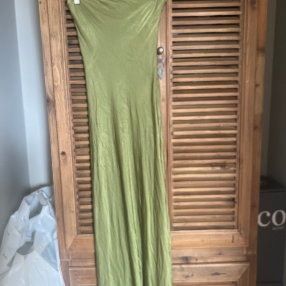 Revolve Angel Strapless long dress - Picture 2 of 4
